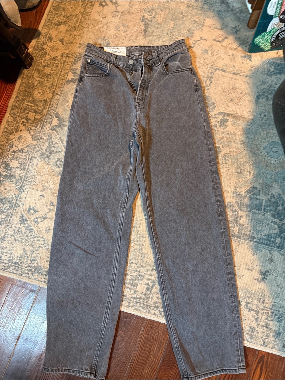 H&M Men's Straight-Leg Jeans in Charcoal Gray